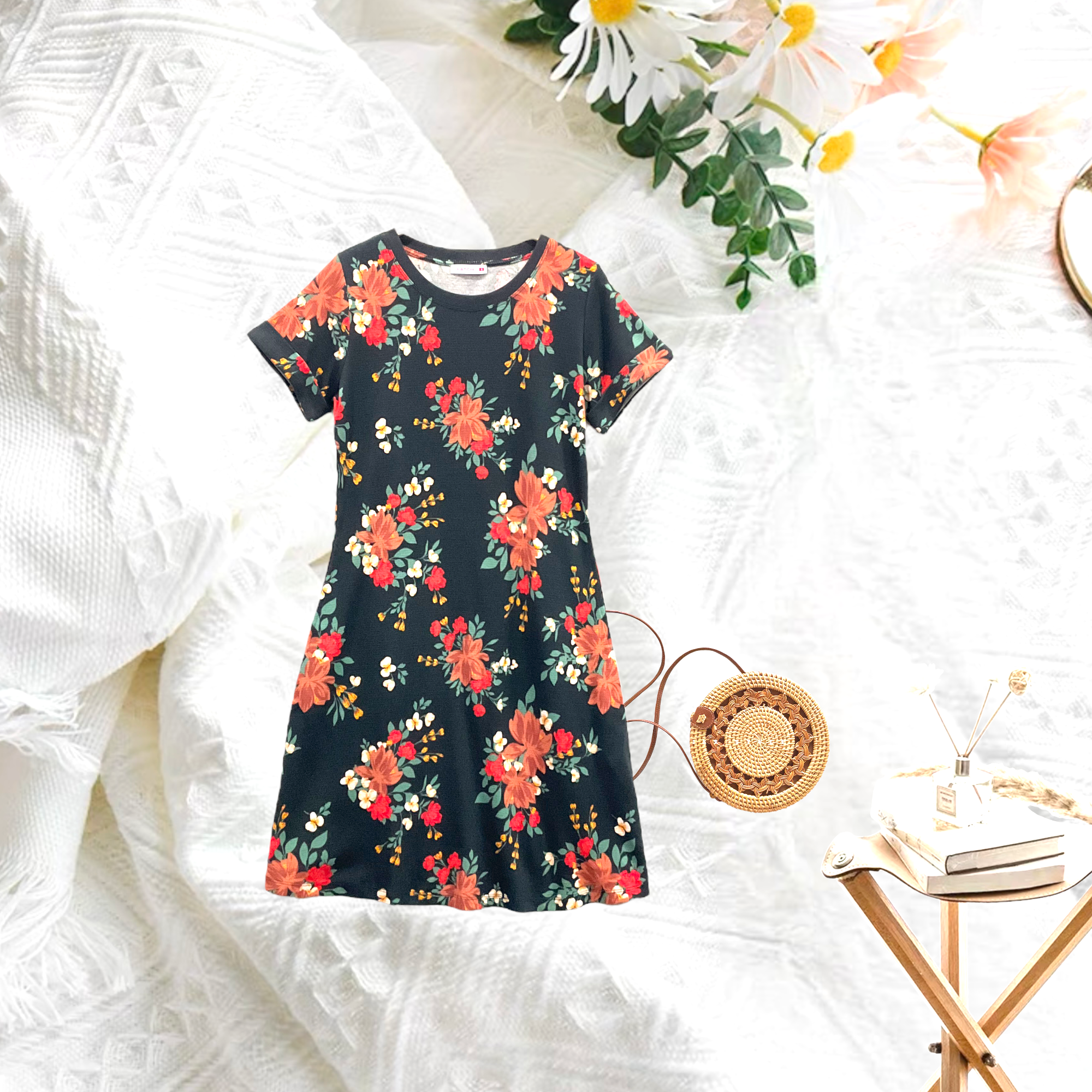 Patch Women's Waffle Fabric Short Sleeve Floral Dress